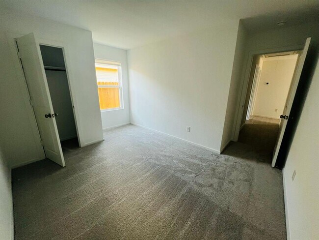 Foto del edificio - 21027 Newberry Grv Ln
