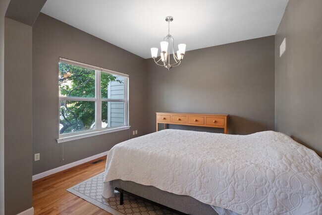 Foto del edificio - 4249 Olive St