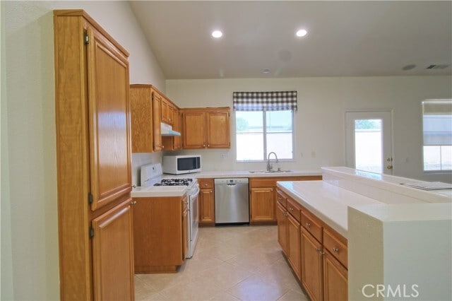Building Photo - 28422 Belleterre Ave