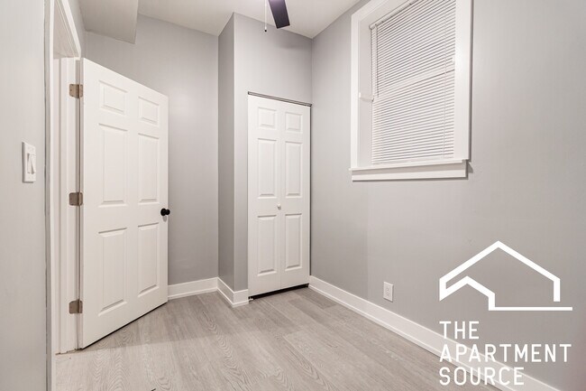 Foto del edificio - 1333 W Walton St