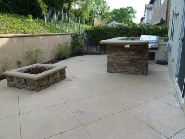Foto del edificio - 18 Copperstone Ln
