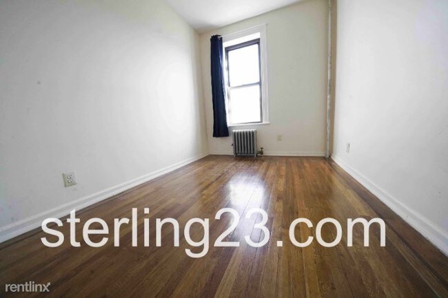 Building Photo - 35-33 32nd St