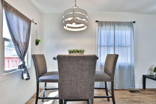 Foto del edificio - 4685 E Mountain View Dr