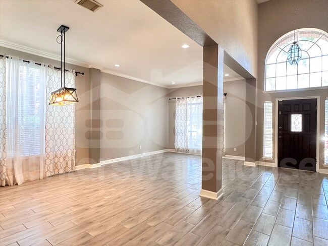 Building Photo - 7319 Mountain Valley Dr