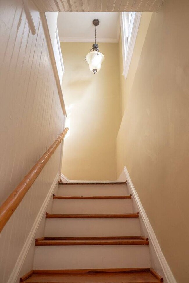 Building Photo - Charming Historical Home for Lease in Downtown Winston-Salem