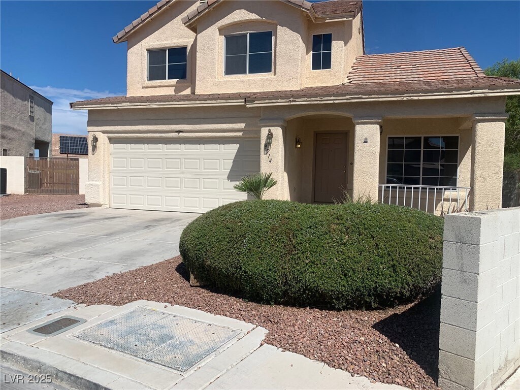 Foto principal - 9514 Observer St