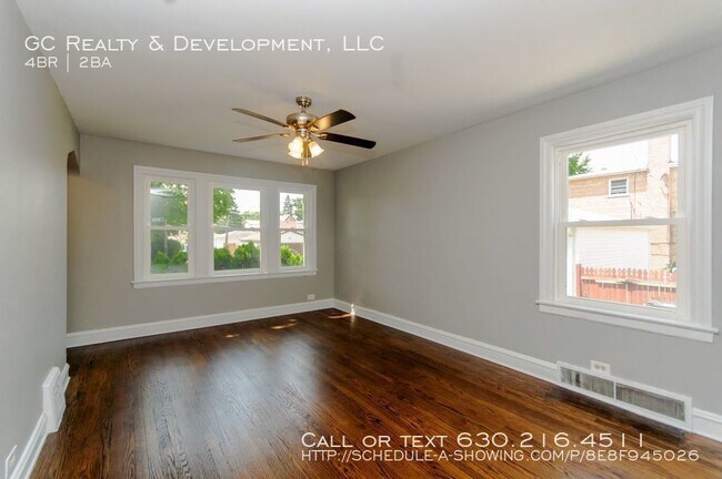 Building Photo - 548 E 103rd Pl