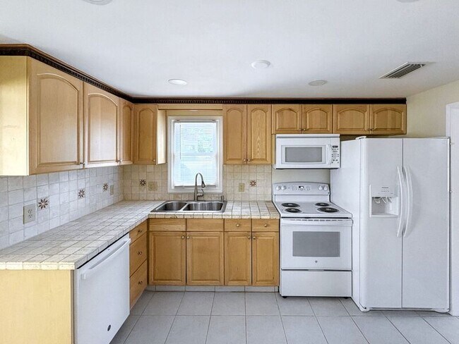 Foto del edificio - 5001 N River Blvd