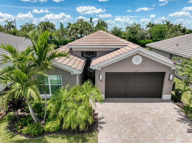 Foto del edificio - 11597 SW Hawkins Terrace