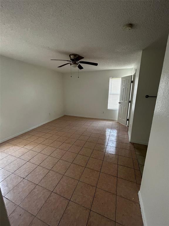 Foto del edificio - 5144 Conroy Rd
