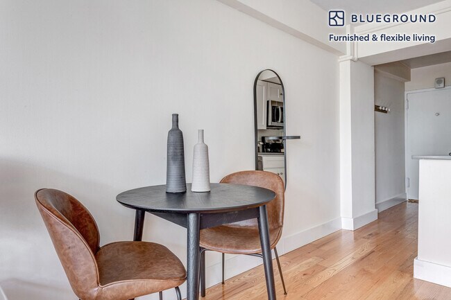 Building Photo - 1440 Beacon St