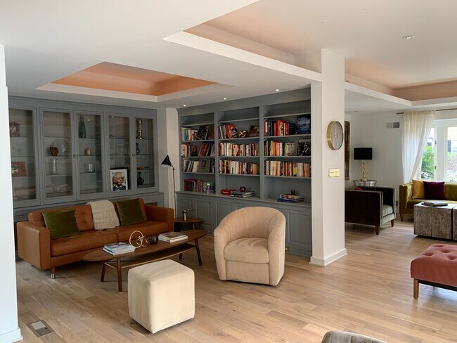 Foto del edificio - 4214 50th St NW