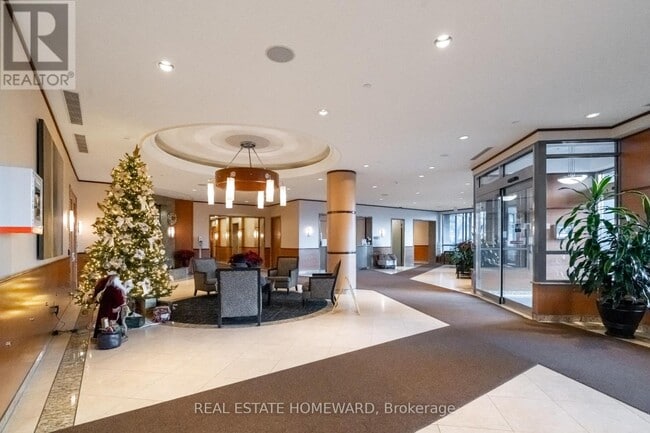 Building Photo - 25 Viking Ln