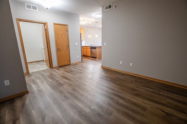 Interior Photo - Granite Shores