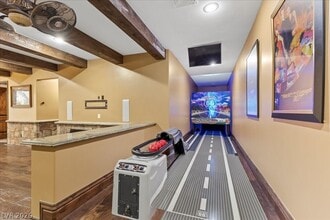 Building Photo - 514 Mandalay Ct