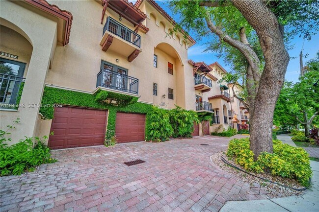 Foto del edificio - 2829 Coconut Ave