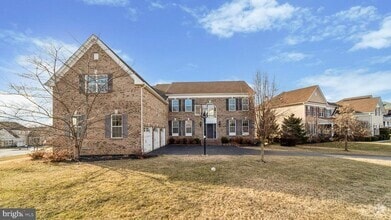 Building Photo - 178 Pratt Ln