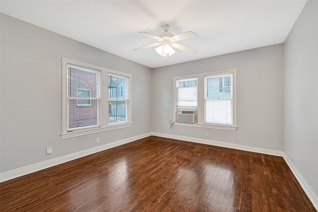 Foto del edificio - 4304 Pease St