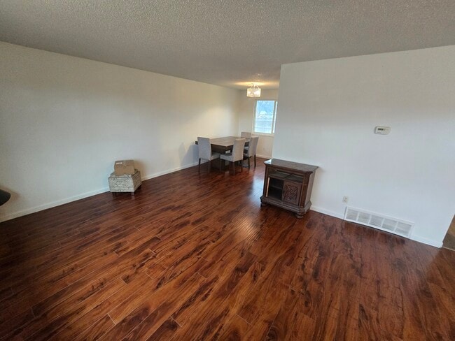 Photo - 1949 S Mobile St House