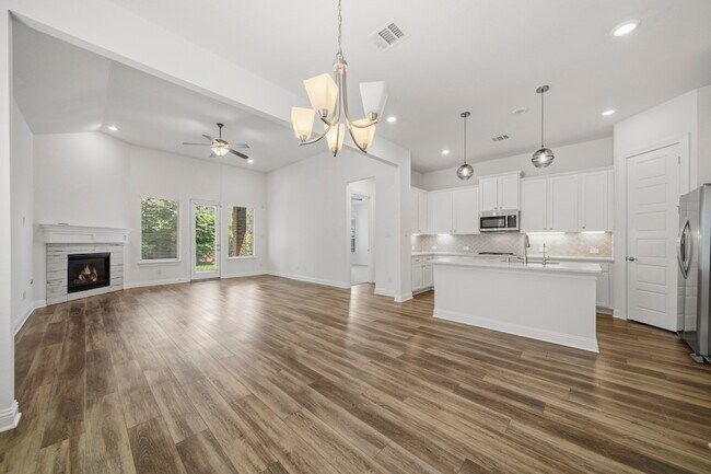 Building Photo - 10906 Perennial Mist Dr