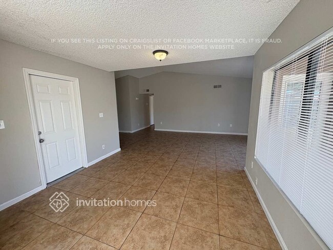 Building Photo - 5025 N 69th Ave