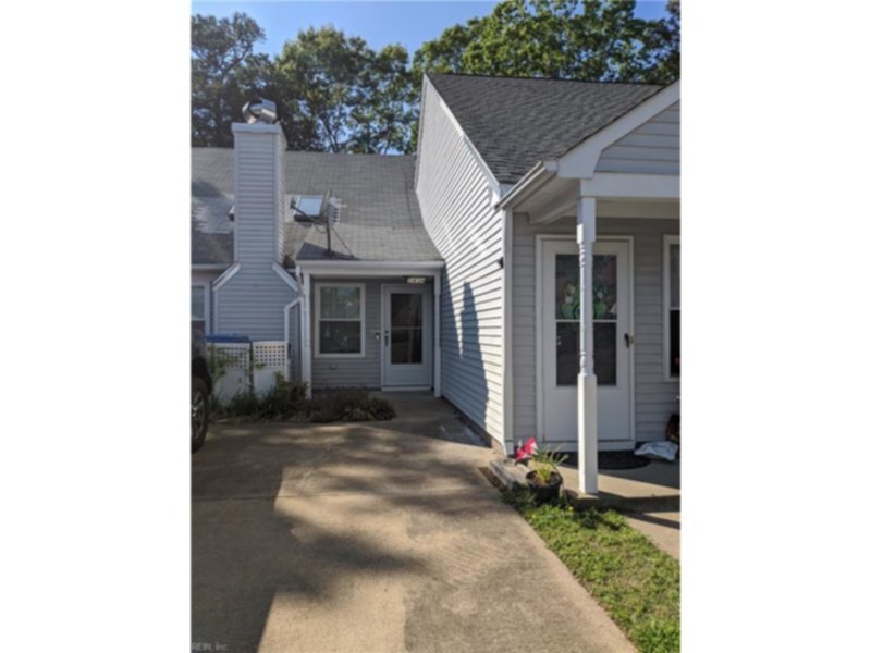 Primary Photo - 2434 Sedgewick Dr