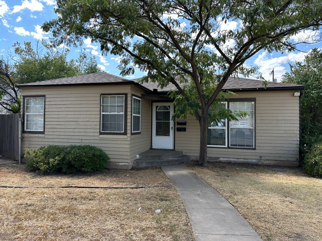 Primary Photo - NH 2425 30th Street