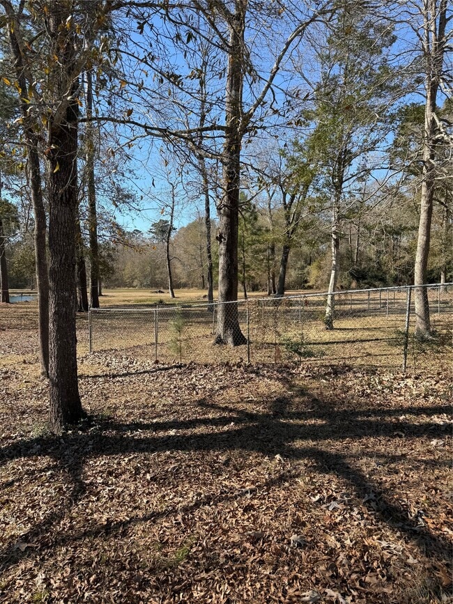 Building Photo - 512 County Rd 2222