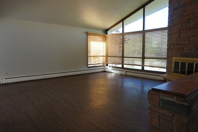 Foto del edificio - Wonderful 4 Bedroom 3 Bath Indian Trail Home