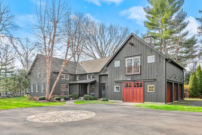 Building Photo - 258 Riverside Ave