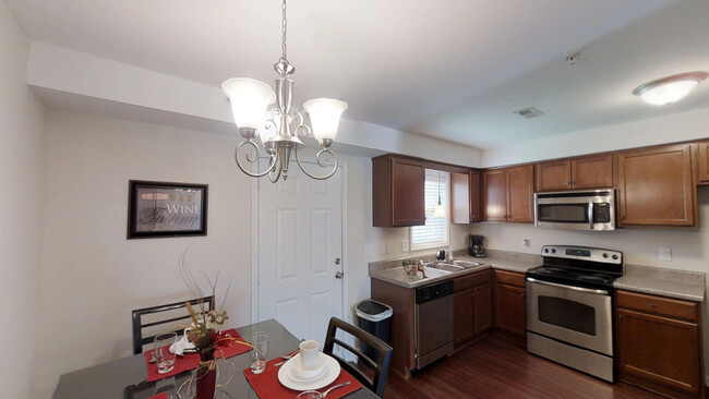 Building Photo - 309 Family Lodge Dr