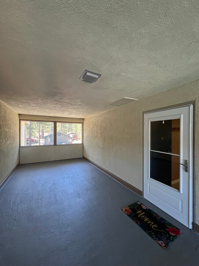 Building Photo - 3344 Sandy Way