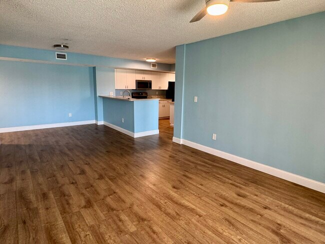 Building Photo - 1840 Florida Club Cir