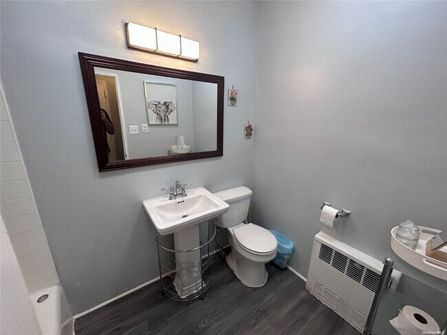 Foto del edificio - 902 E 56th St