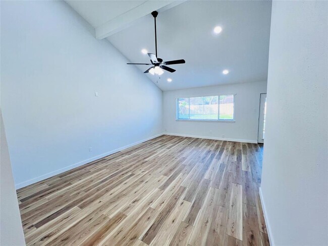 Foto del edificio - 9614 Ravensworth Dr