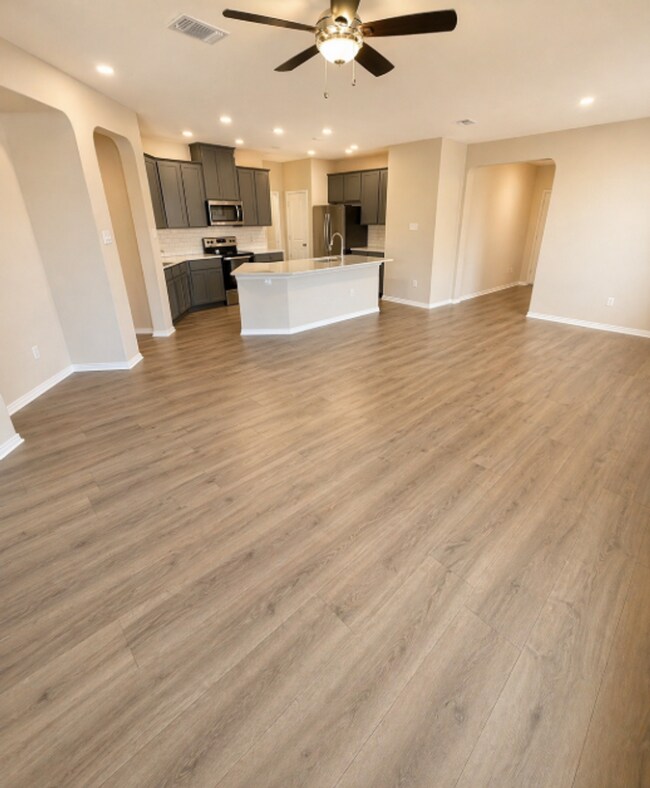 Foto del edificio - AVAILABLE NOW; APPLY TODAY ON OUR WEBSITE!!!