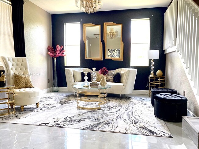 Foto del edificio - 20565 NW 8th Ct
