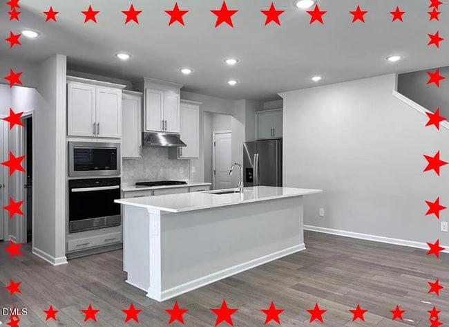 Building Photo - 613 Red River Dr