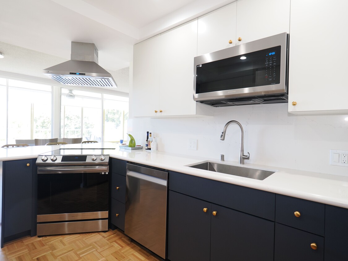 Foto principal - 32646 Coastsite Dr