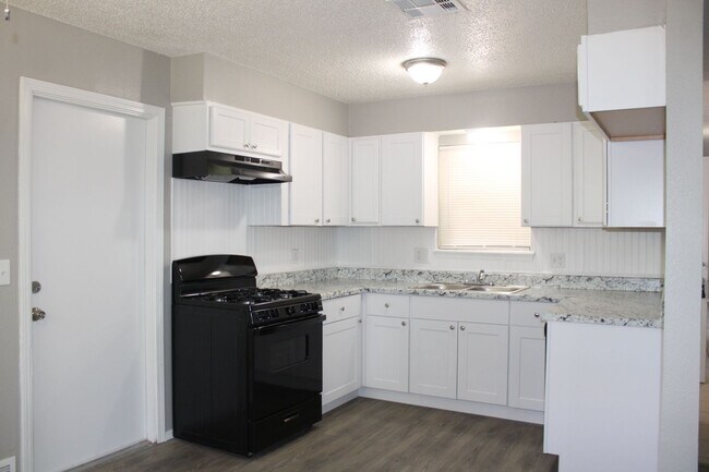 Building Photo - ALL NEW!