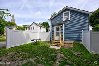 Building Photo - 56 Van Buren St