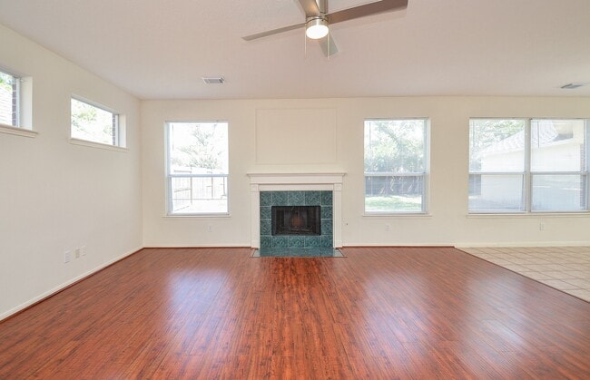 Foto del edificio - 3606 Brinton Trails Ln