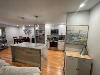 Building Photo - 120 Fellsview Ter