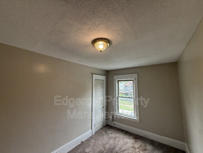 Foto del edificio - 915 Neland Ave SE