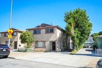 Building Photo - 3063 Randolph St