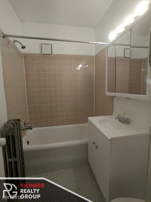 Foto del edificio - 5959 W Belmont Ave