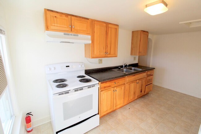 Foto del edificio - Studio apartment next to EMU for rent! - 1131-A Shenandoah St.