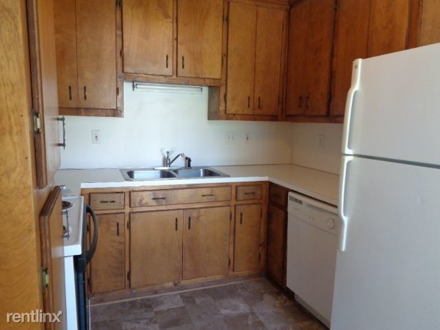 Building Photo - 313 Ridge Ave