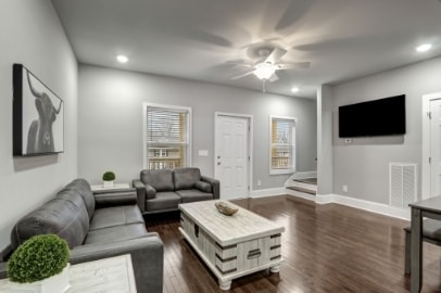 Foto del edificio - 418 Caldwell Dr