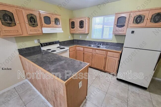 Building Photo - 7365 N. Loop